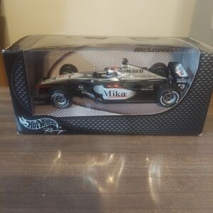 Hot Wheels Racing McClaren Mike Hakknen#3 2001